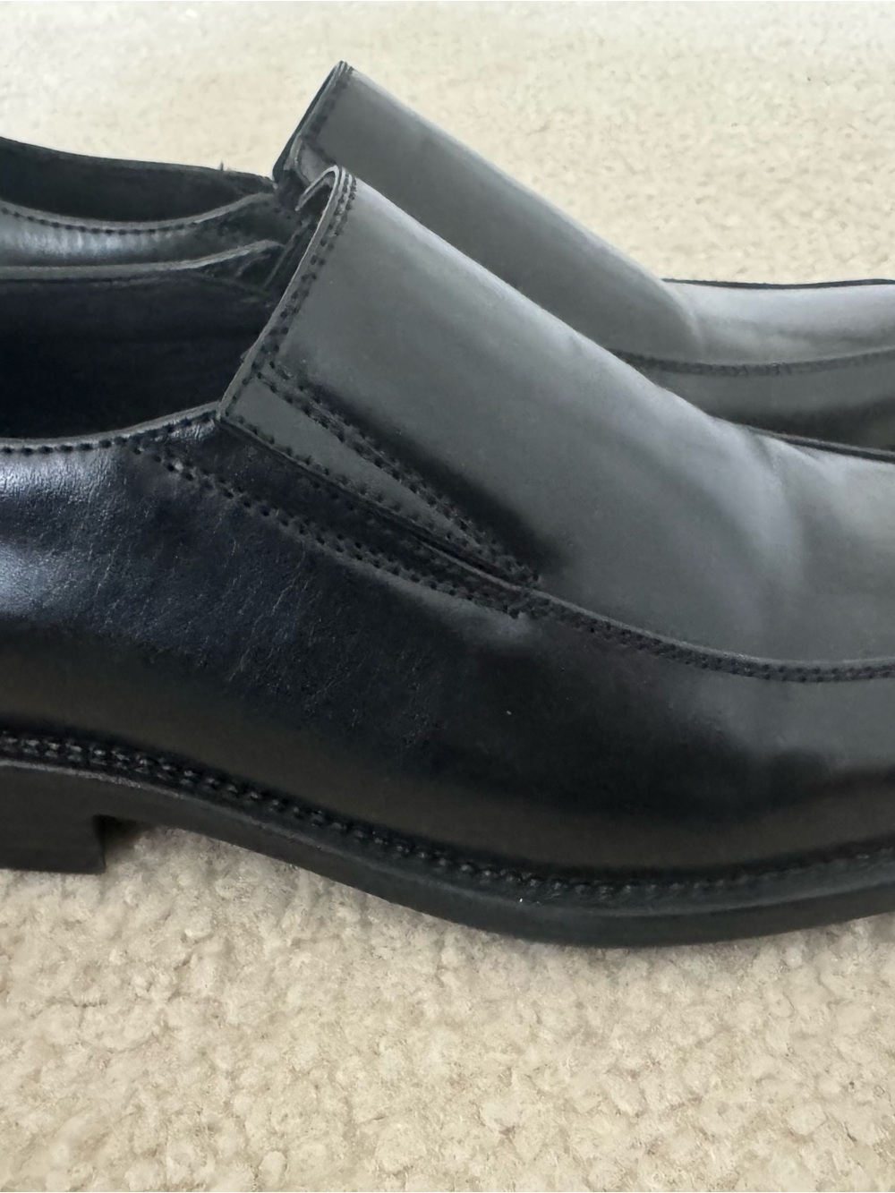 Men's Black Leather Slip-On Loafers